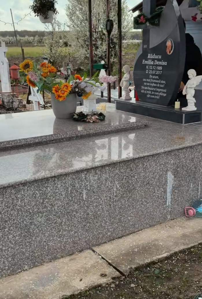 Mormântul Denisei Răducu