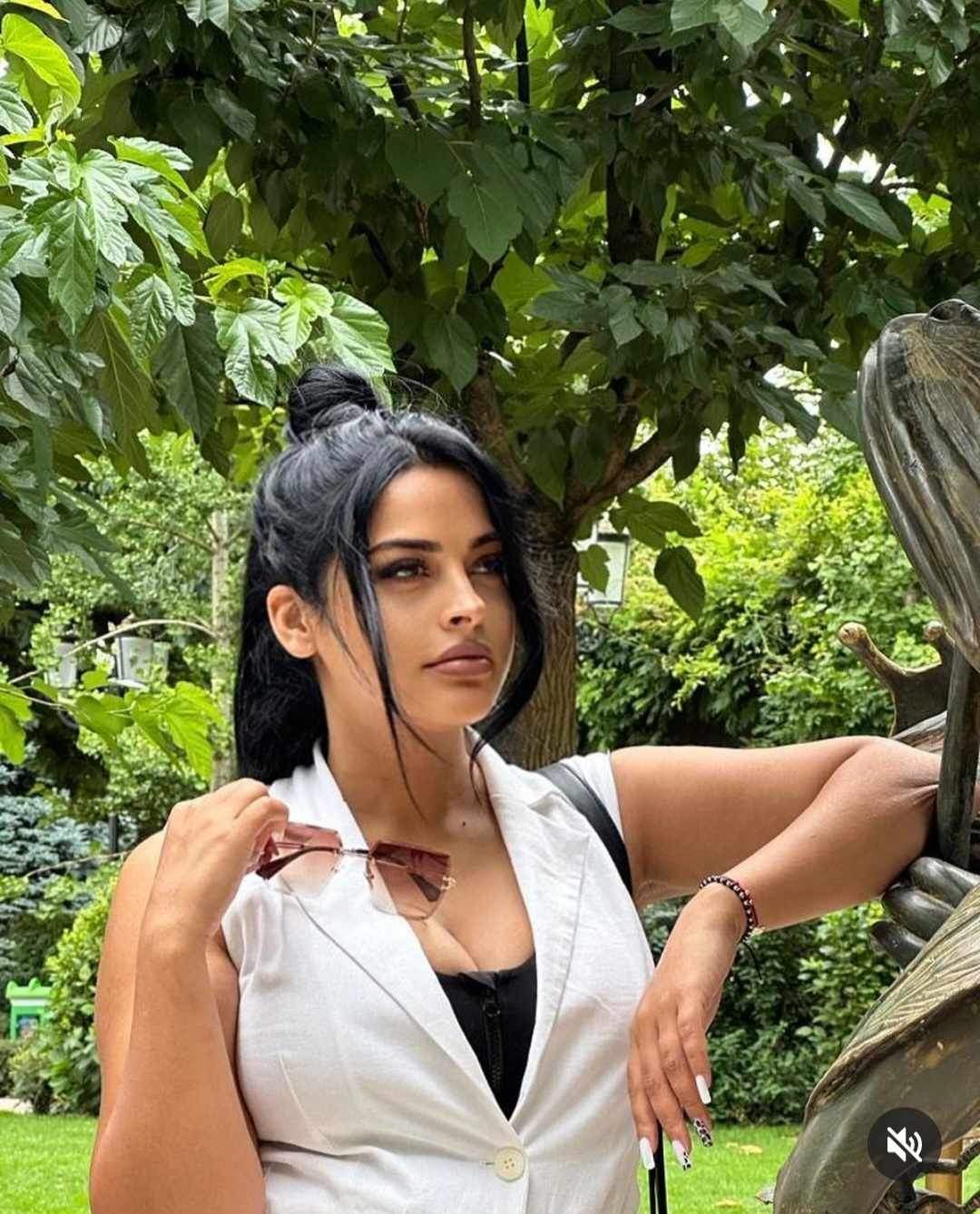 ema oprisan sedinta foto