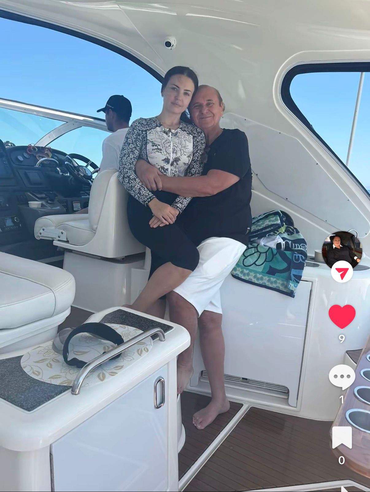 Nick  Radoi si Madalina Apostol pe Yaht