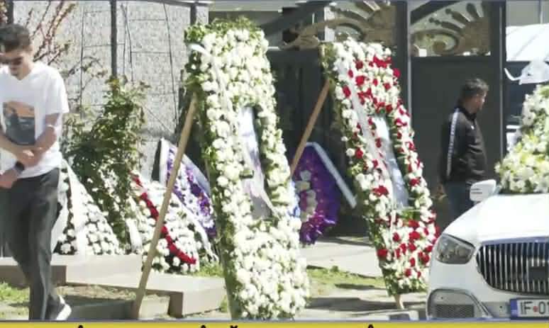 Imaginile durerii! David, tânărul de 20 de ani care a murit în accidentul din Snagov, de Paște, este înmormântat astăzi
