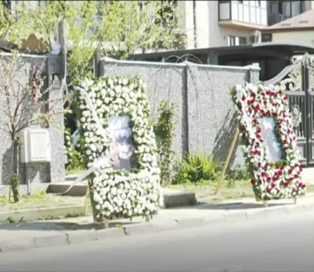 Imaginile durerii! David, tânărul de 20 de ani care a murit în accidentul din Snagov, de Paște, este înmormântat astăzi