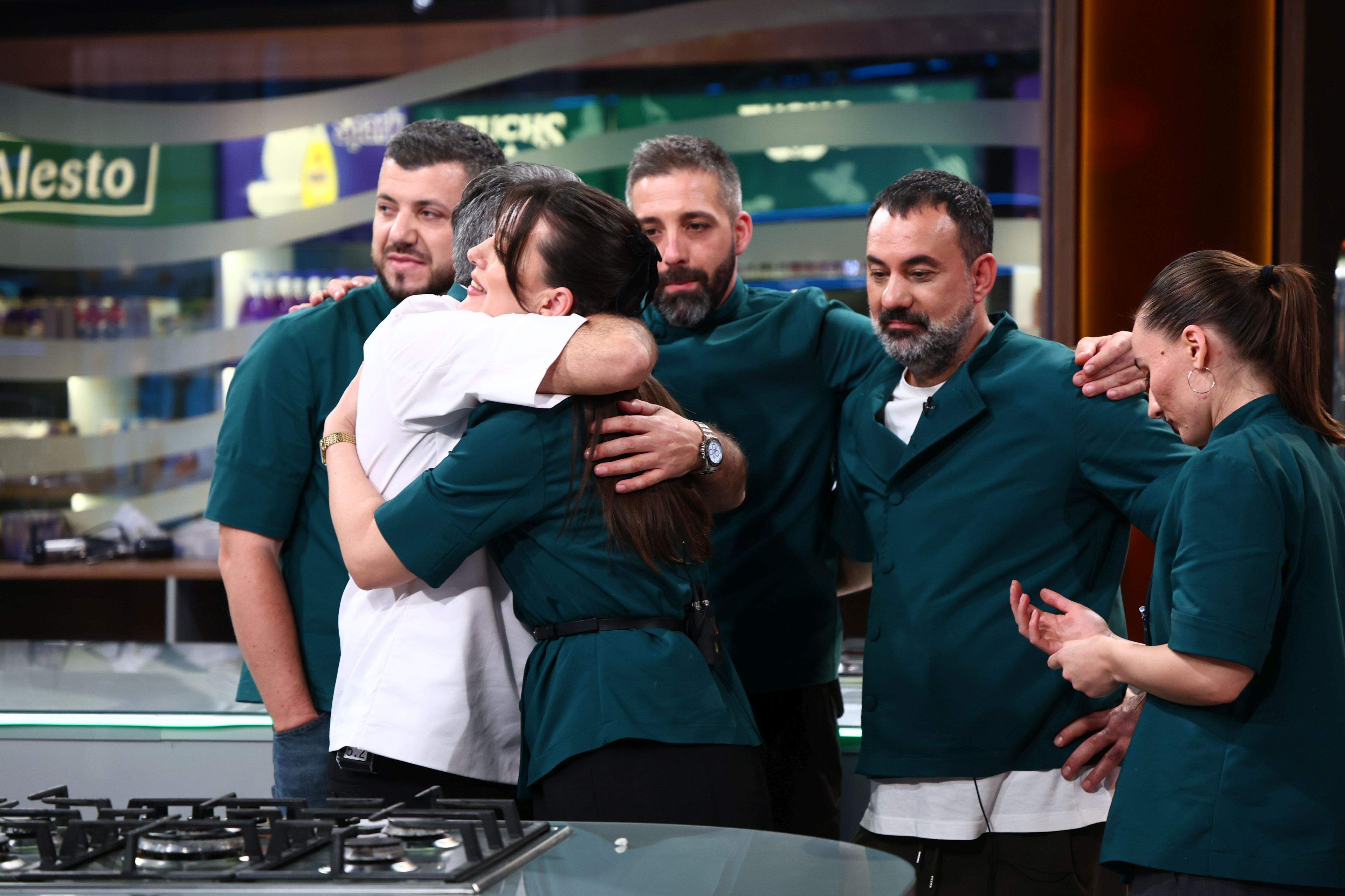 Chefi la cuțite, lider de audiență cu ediția de ieri. Echipa gri a lui Chef Orlando a obținut a treia victorie consecutivă