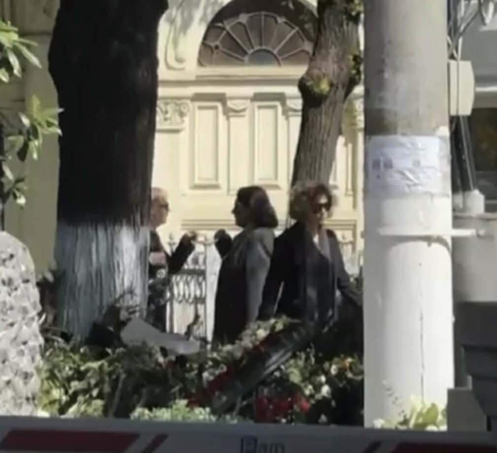 Familia lui Mircea Lucescu, parastas de 9 zile pentru regretatul antrenor la Cimitirul Bellu