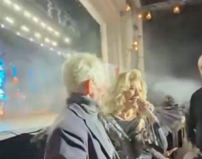 Loredana Groza, la un spectacol, alături de unchiul ei