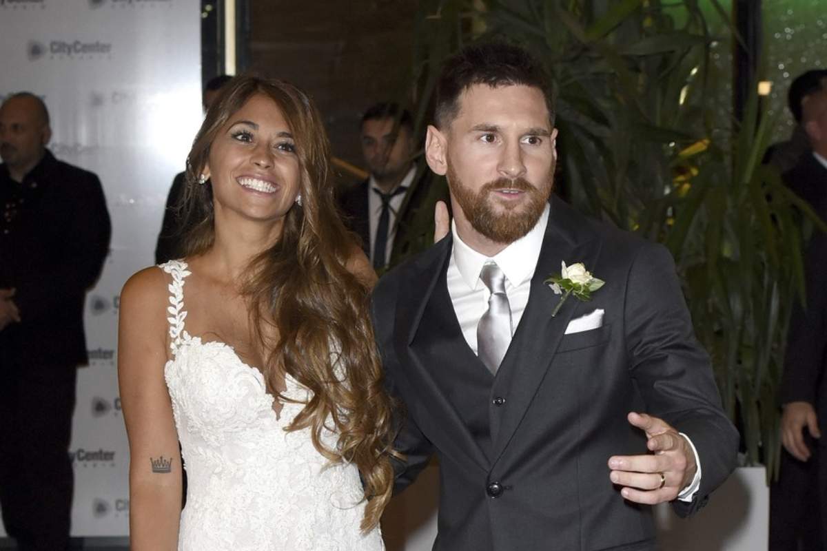 Cine este Antonela Roccuzzo, femeia care i-a fost alături lui Lionel Messi încă din copilărie. Povestea de dragoste care a cucerit lumea