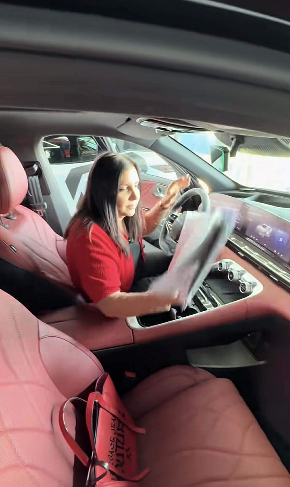 Carmen Șerban le dă peste nas bârfitorilor! Ce achiziție de peste 50.000 de euro a făcut