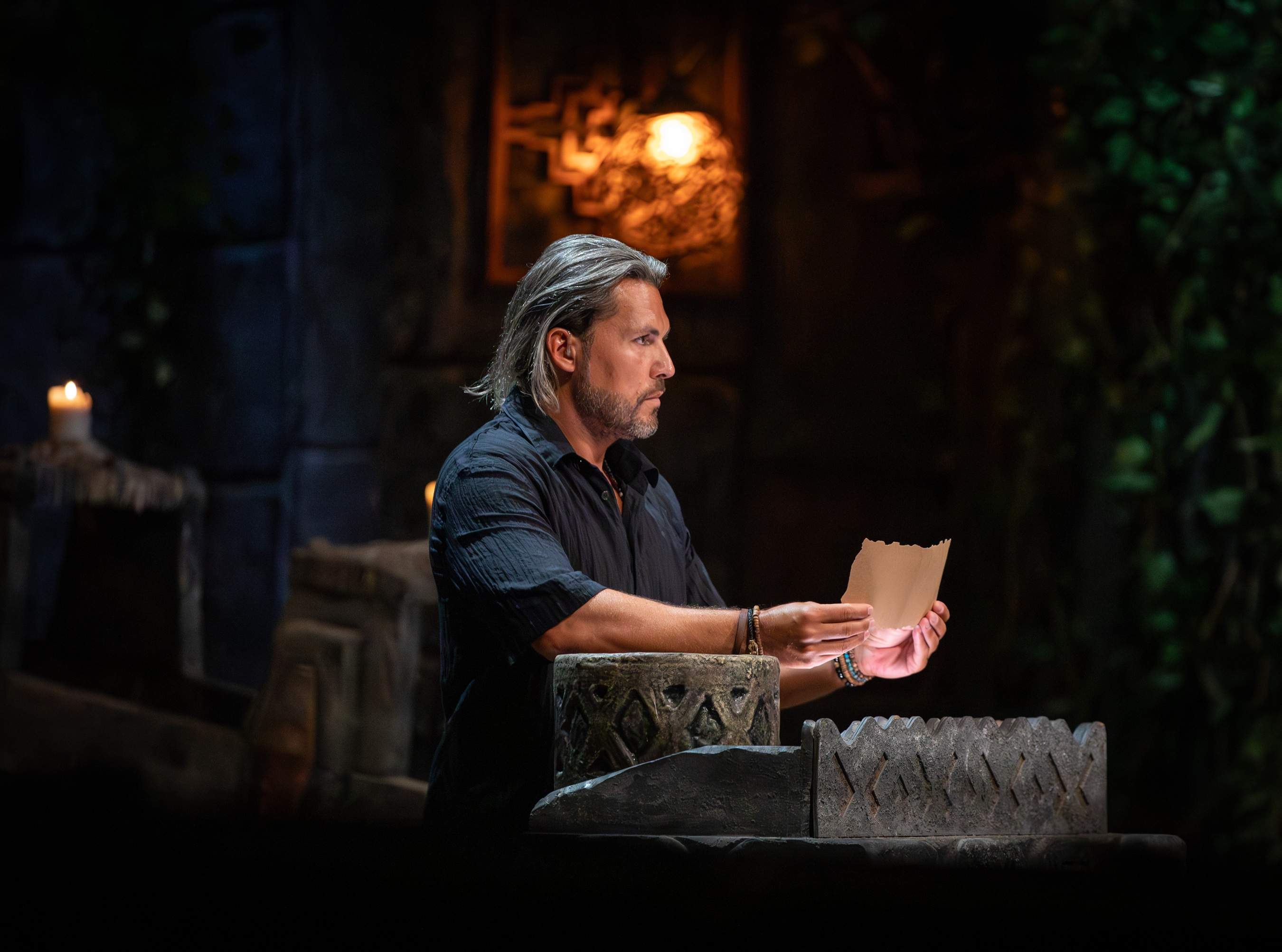 Diseară, echipele vor lupta pentru cea mai emoționantă miză, comunicarea și un nou concurent din tribul Faimoșilor va ajunge în Exil, după eliminare!