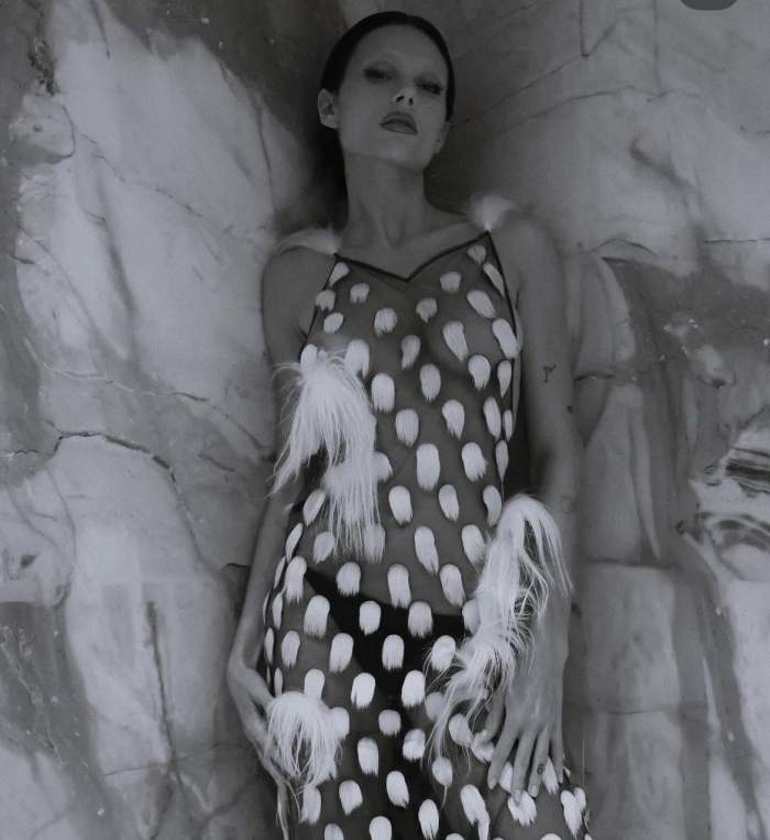 Valentina Zenere, poză alb-negru