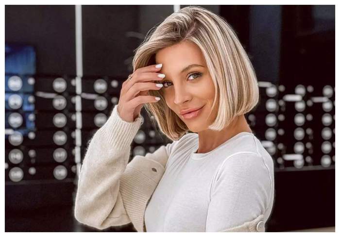 ana baniciu in bluza alba