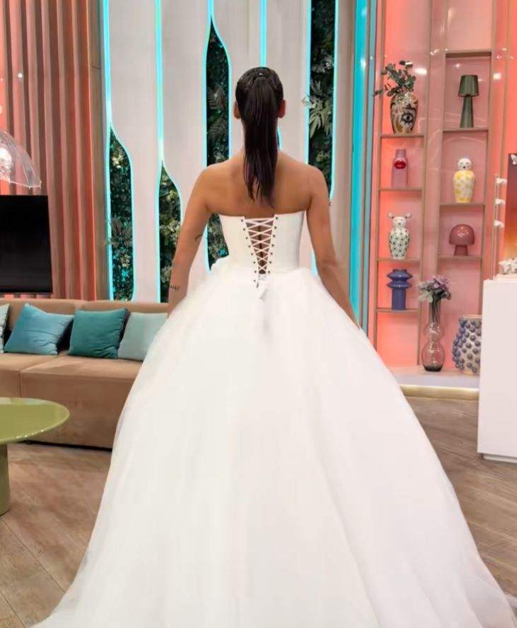 Ramona Olaru a purtat o rochie de mireasă superbă