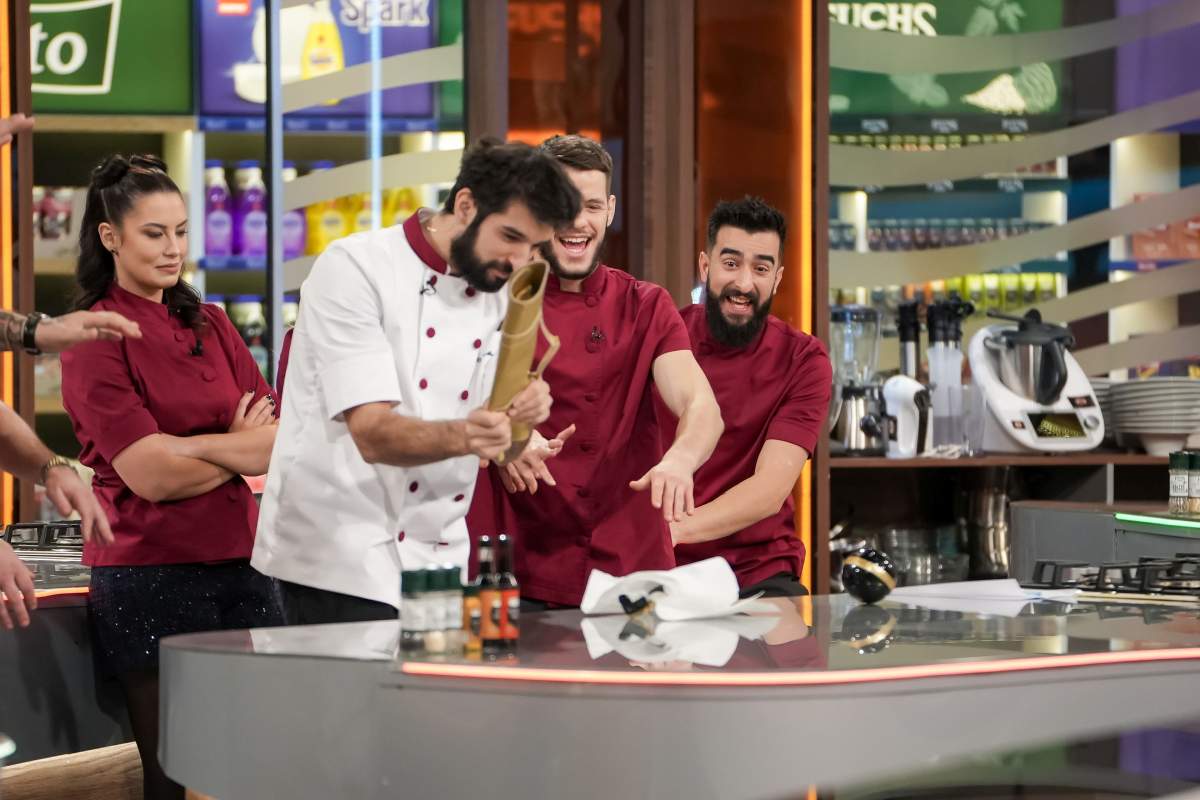Jurații sparg diseară bombele câștigate, iar Chef Richard lovește bancurile adverse cu o amuletă foarte puternică în cea de-a patra bătălie culinară la Chefi la cuțite