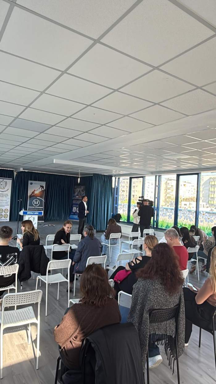 Școala devine prima linie de prevenție antidrog: Sute de elevi de la Liceul „Luca” au învățat cum să reziste presiunii anturajului în cadrul Campaniei „Conștient, nu dependent”