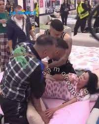 Un concurent a vrut să își stranguleze iubita la un reality-show foarte urmărit! Totul a fost filmat