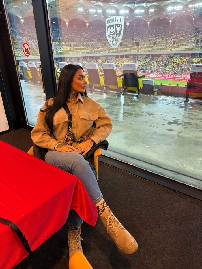 Naba Salem sta la o masa