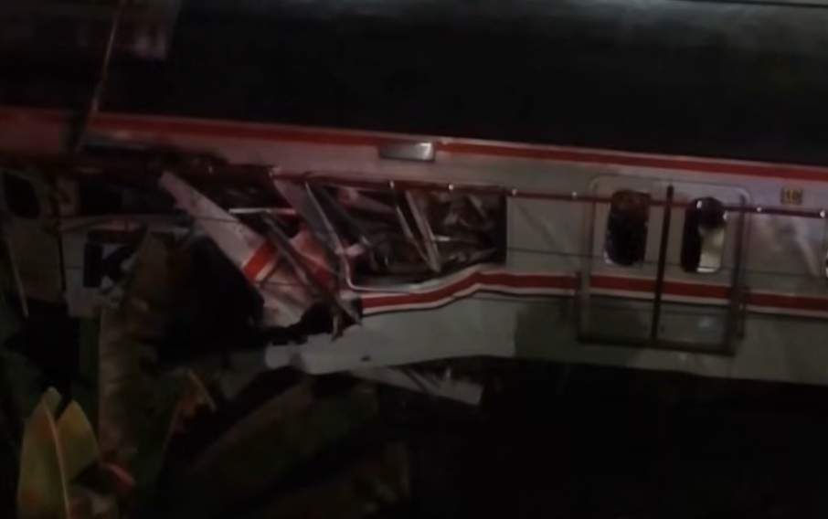 Patru morți și zeci de răniți după ce două trenuri s-au lovit. Cum s-a petrecut tragedia 