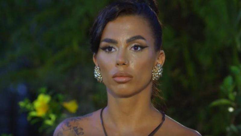 cristina petre insula