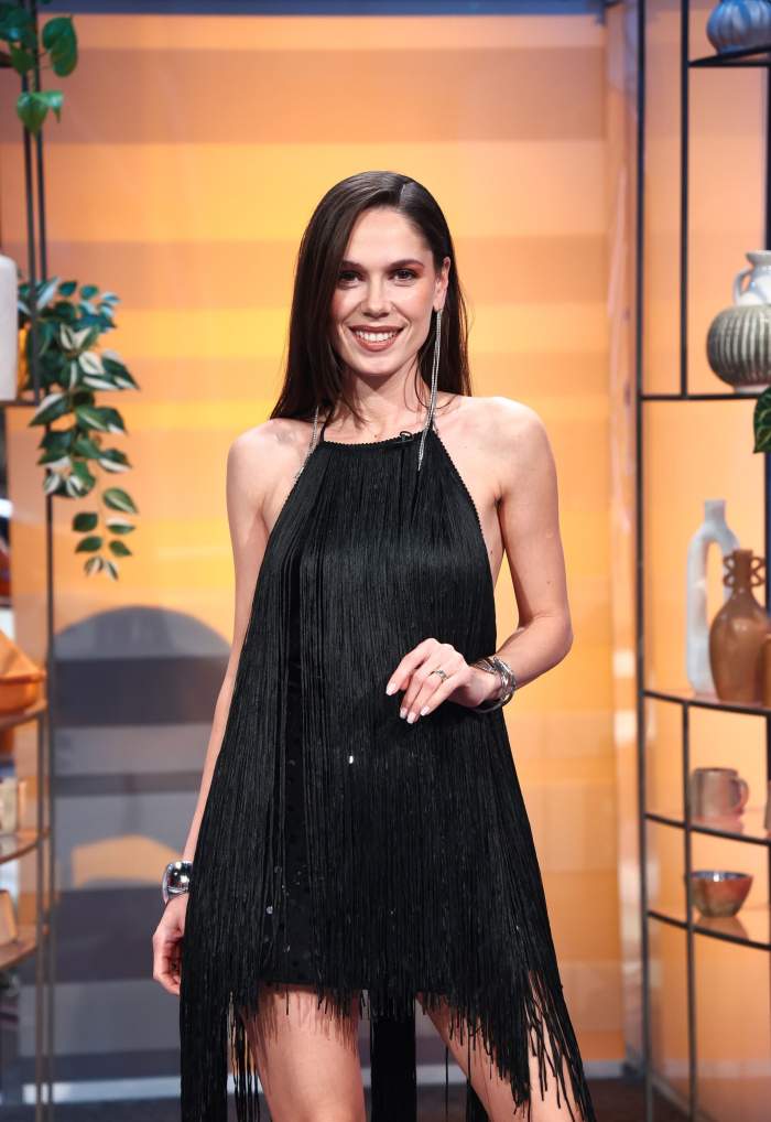 Record de audiență pentru acest sezon cu ediția Chefi la cuțite de ieri. Echipa bordo, victorioasă aseară. Raluca Bădulescu vine diseară în bucătăria show-ului culinar