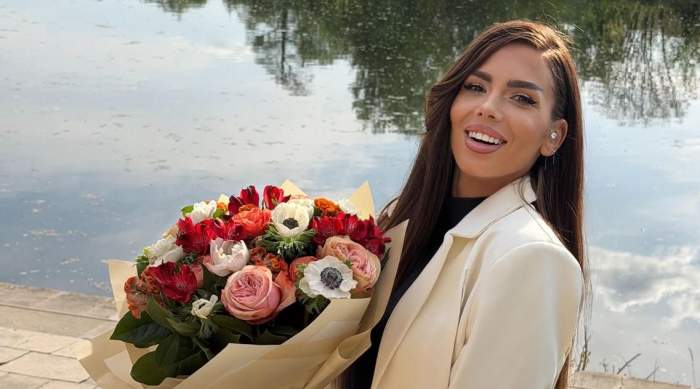 Cristina Petre, cu flori