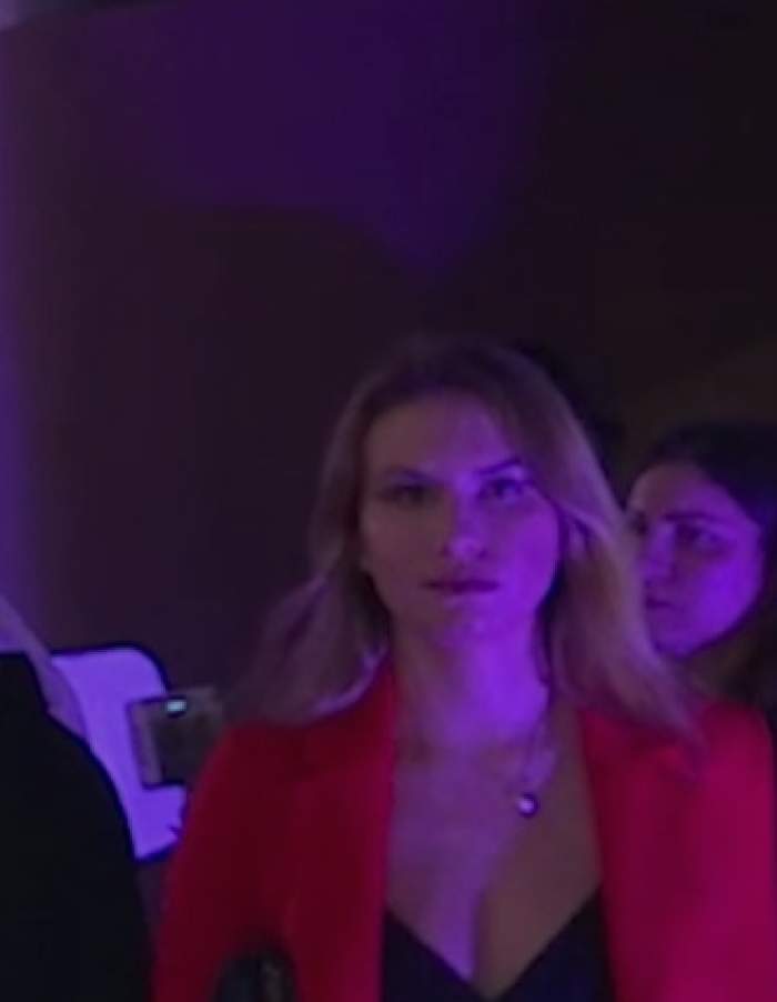 Psiholoaga acuzată că ar fi furat ceasul de 170.000 euro, prima apariție la un eveniment monden. Diana Pîrje a fost în arest la domiciliu