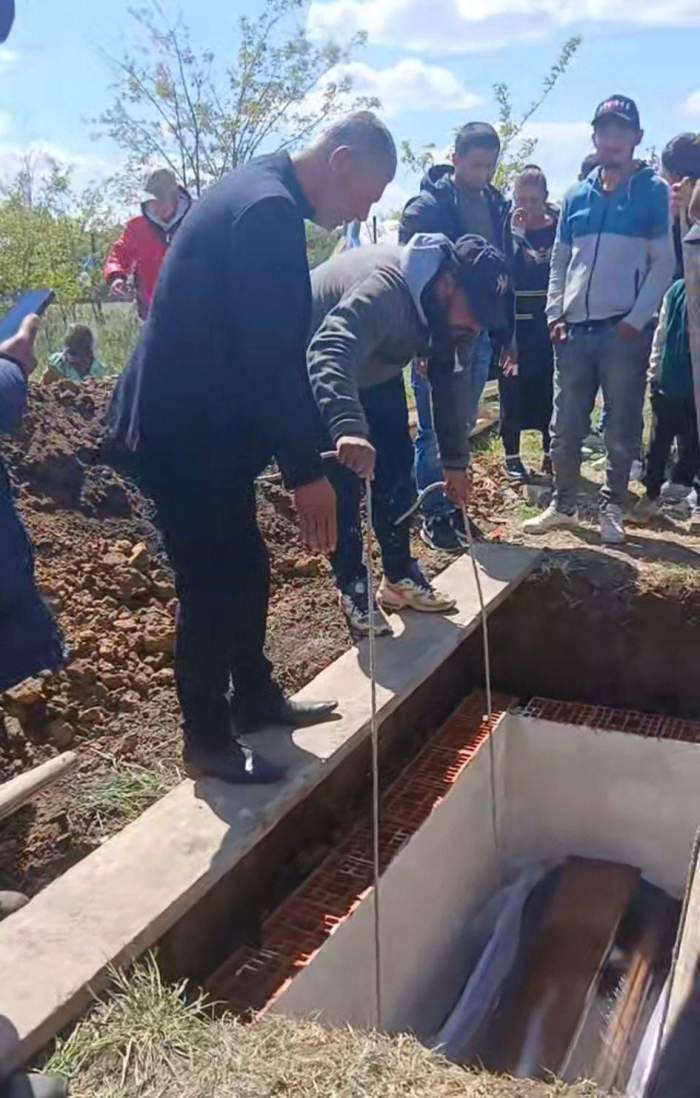 Înmormântarea Alinei