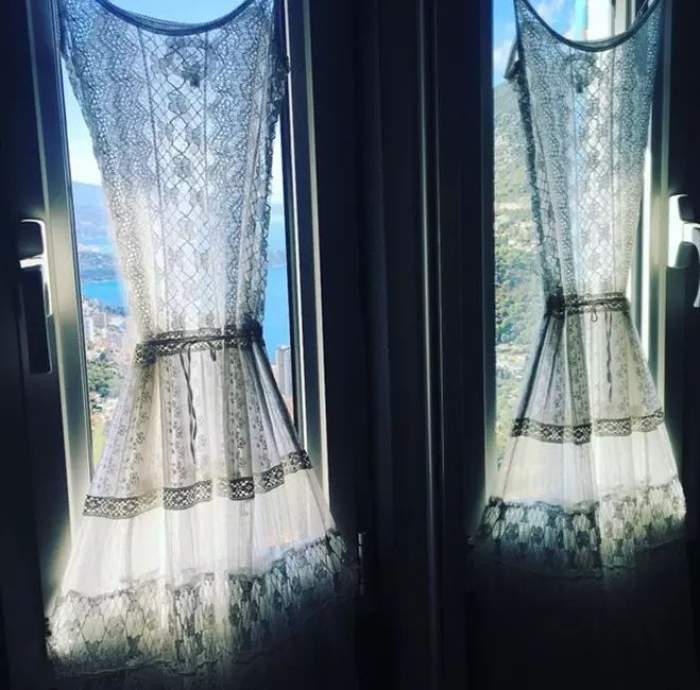 Ferestrele casei Mihaelei Rădulescu