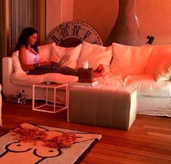 Mihaela Rădulescu, în vila de la Monaco