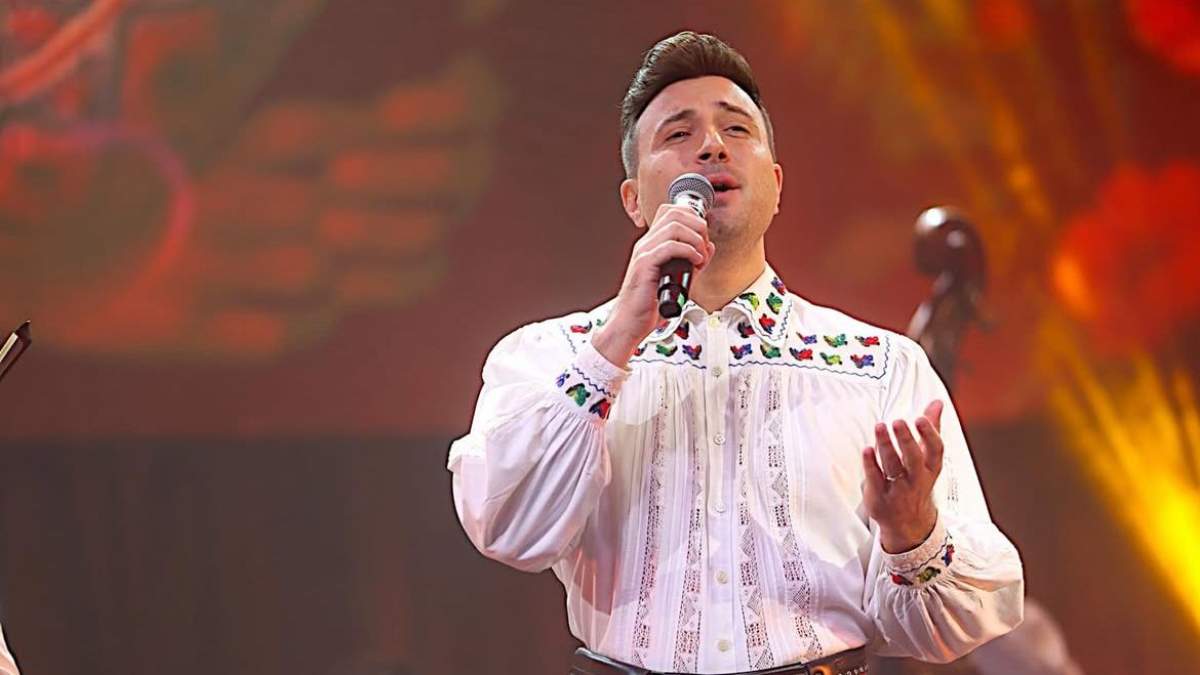 Valentin Sanfira, pe scenă