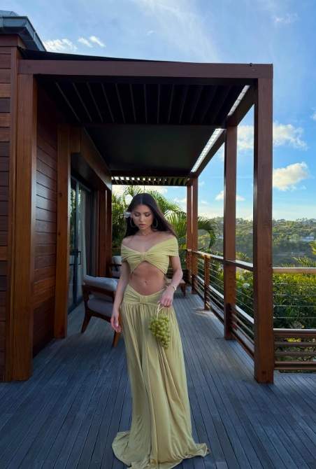 Rivala lui Valerie Lungu, vacanță exotică pe insula milionarilor! Arată într-un mare fel