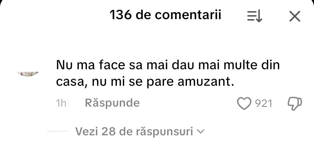 comentariul tinerei