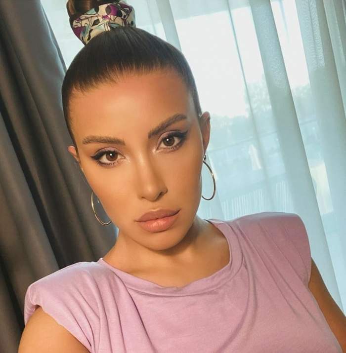 Nicoleta Nucă selfie