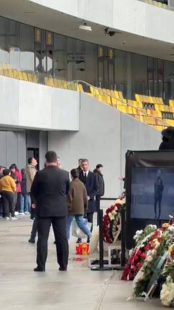 România își ia rămas bun de la Mircea Lucescu. Informații și imagini în timp real de la Arena Națională