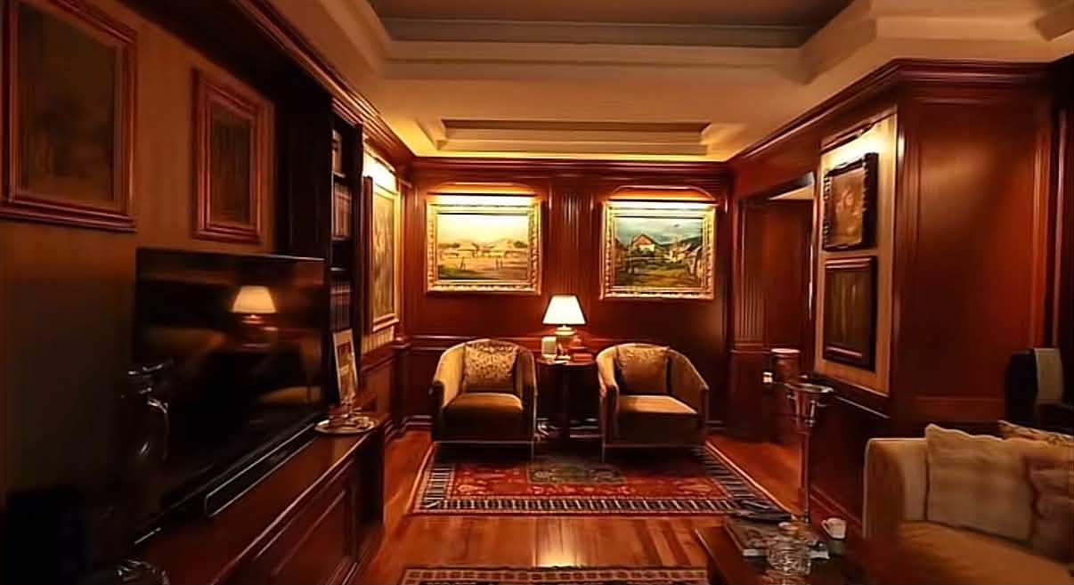 Cum arată casa lui Rareș Mariș. Imagini de senzație din locuința de vis