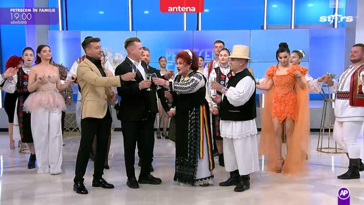 Petrecm în familie