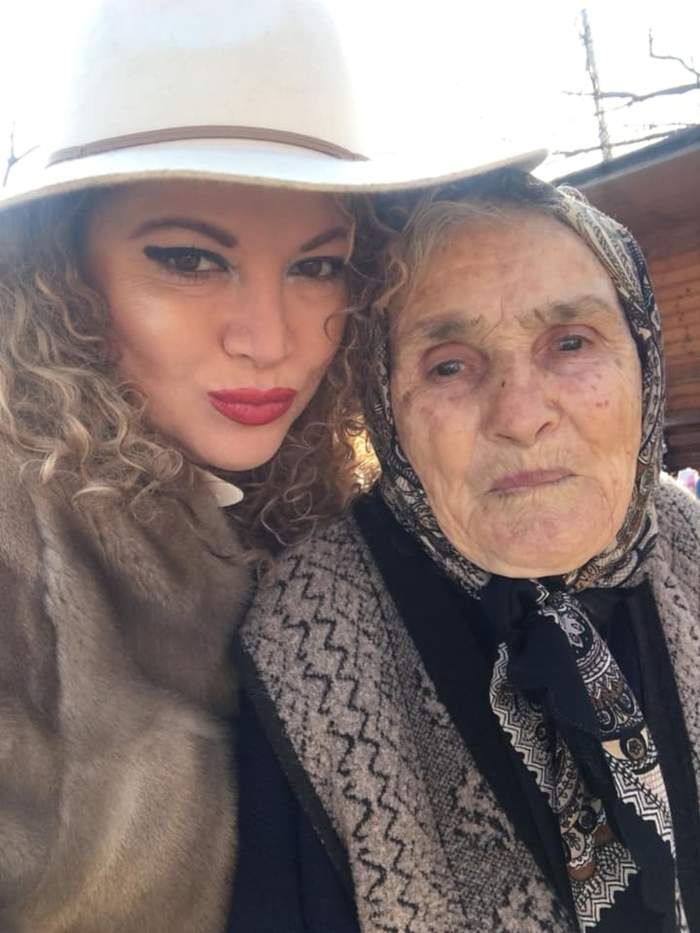 Oana Lis impreuna cu bunica