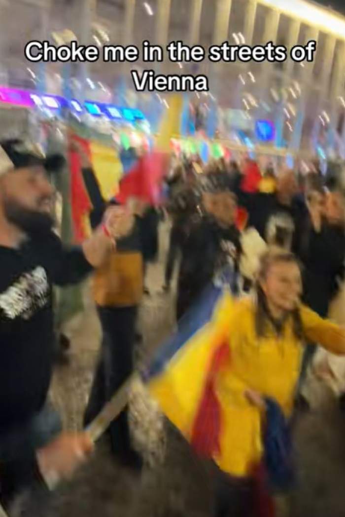 Imagini virale cu susținătorii Alexandrei Căpitănescu la Eurovision. Ce a făcut un grup de români pe străzile din Viena