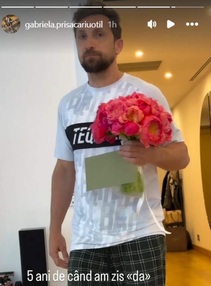 Dani Oțil, cu flori