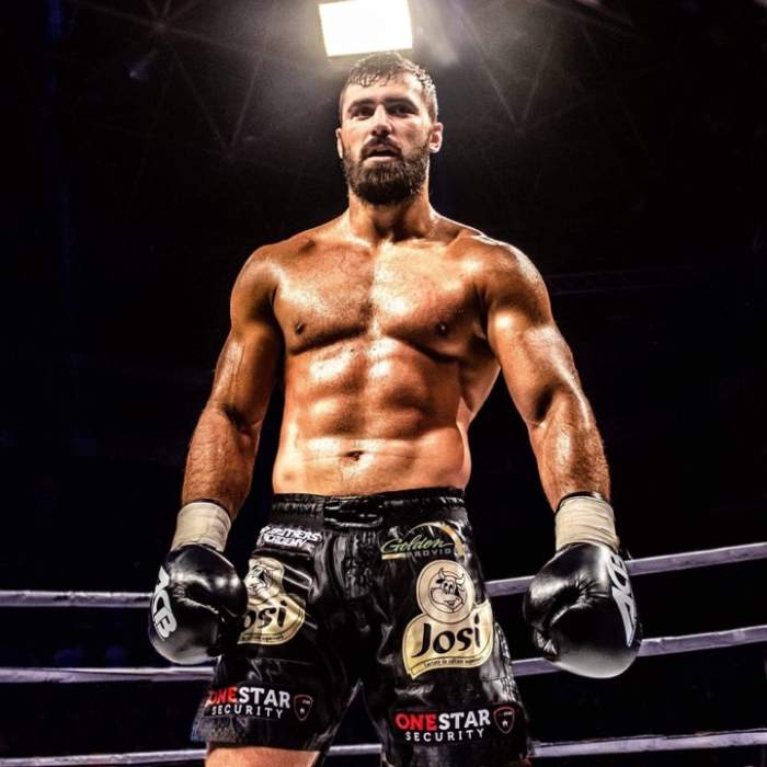 Andrei Stoica in ring