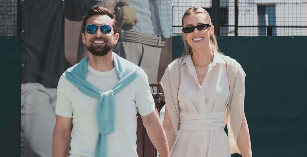 Gabriela Prisăcariu și Dani Oțil se țin de mână