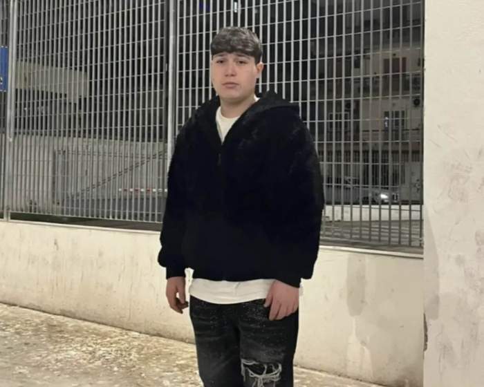 Un băiat de 16 ani a murit la câteva minute după ce a mâncat o înghețată. Adolescentul ieșise în oraș cu prietenii 
