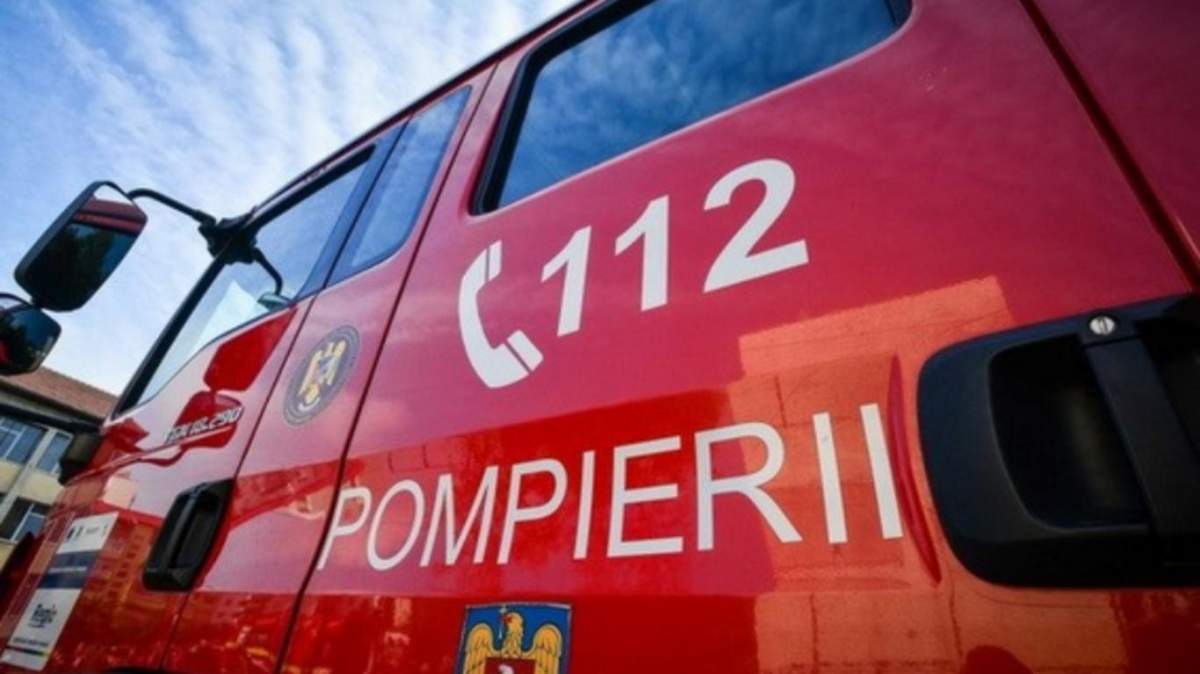 Incendiu la restaurantul La Cocoșatu din nordul Capitalei. Există risc de propagare. 20 de oameni au fost evacuați