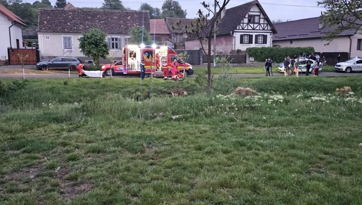 Imagini din locul în care o tânără a fost târâtă de un cal