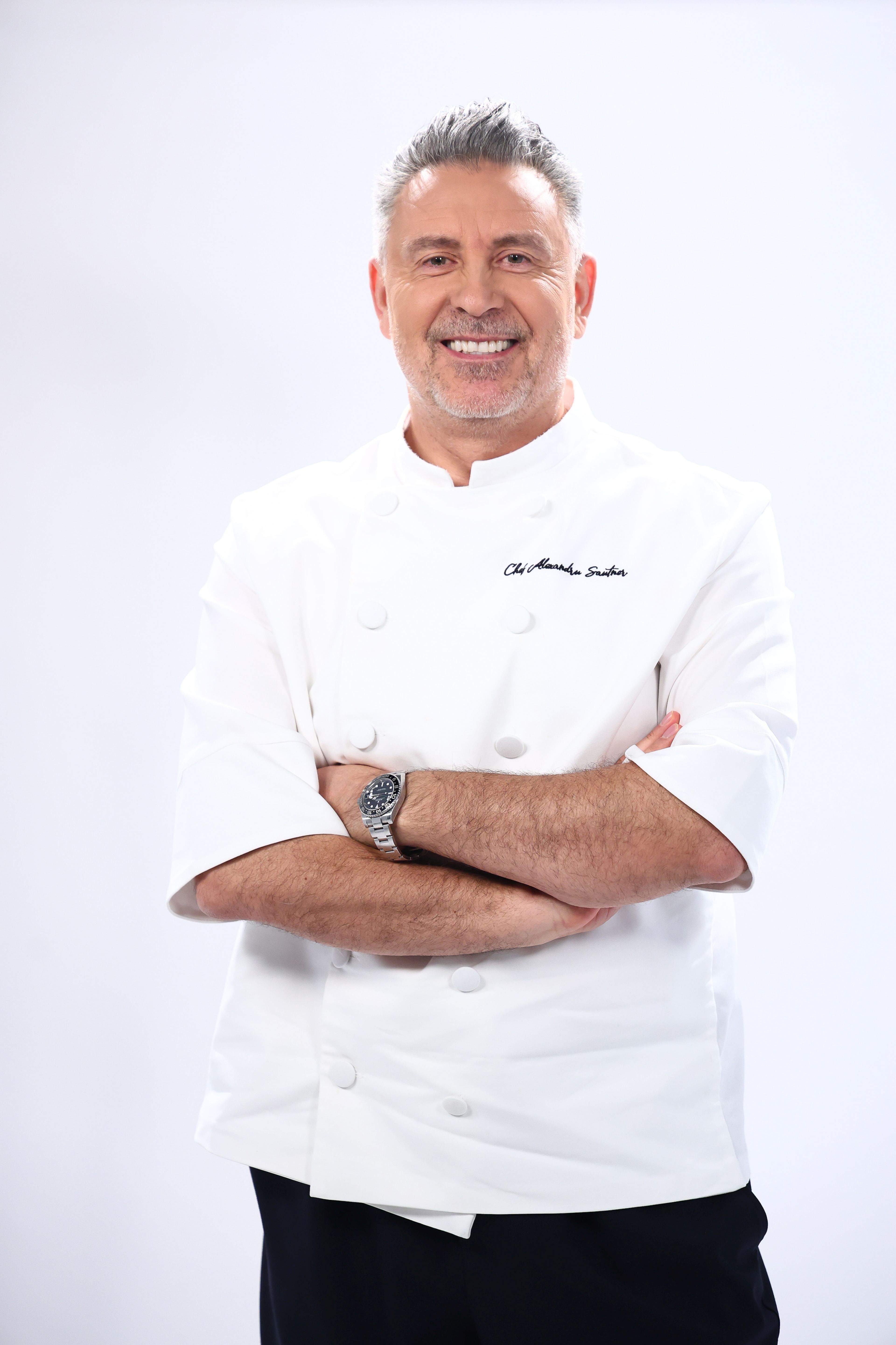 Din 27 mai, Chefii dau startul edițiilor speciale Chefi la cuțite – Viitorul are gust. Cea mai savuroasă competiție a copiilor pasionați de gătit se vede la Antena 1 și AntenaPLAY