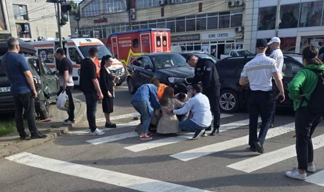 Accident grav în Iași! Șase persoane, dintre care trei minori, au ajuns la spital. Un copil de 2 ani a fost proiectat prin parbriz