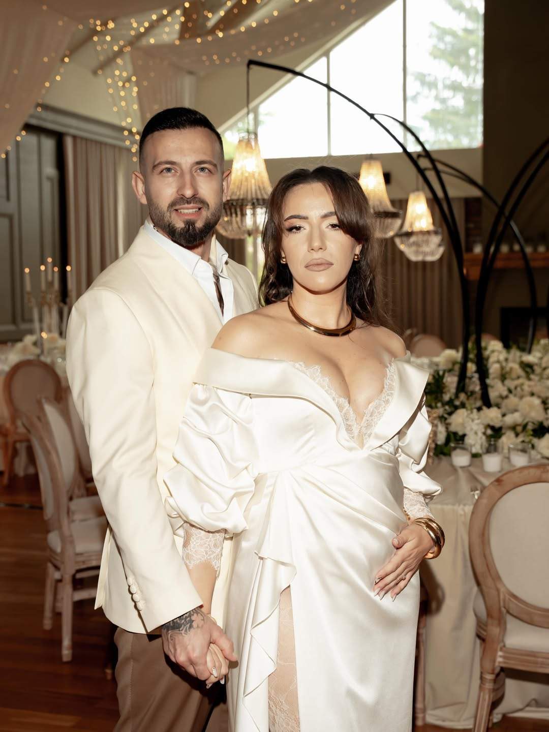 Momente inedite la nunta Francescăi Sarao și a lui Cristi Pungă de la Insula iubirii! Cum a arătat tortul