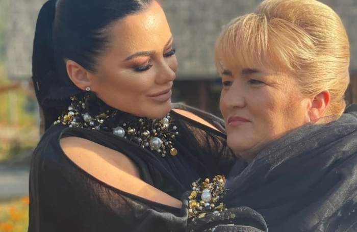 Carmen de la Sălciua și mama ei