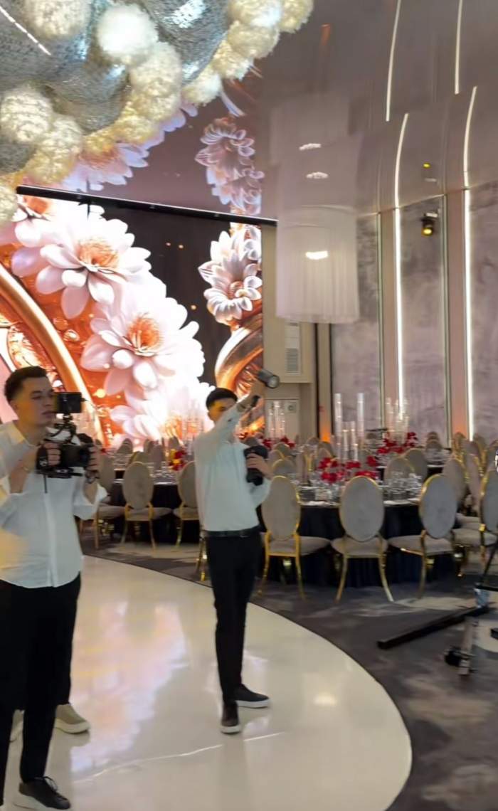 Sala în care se desfășoară nunta Alexandrei Cotruș