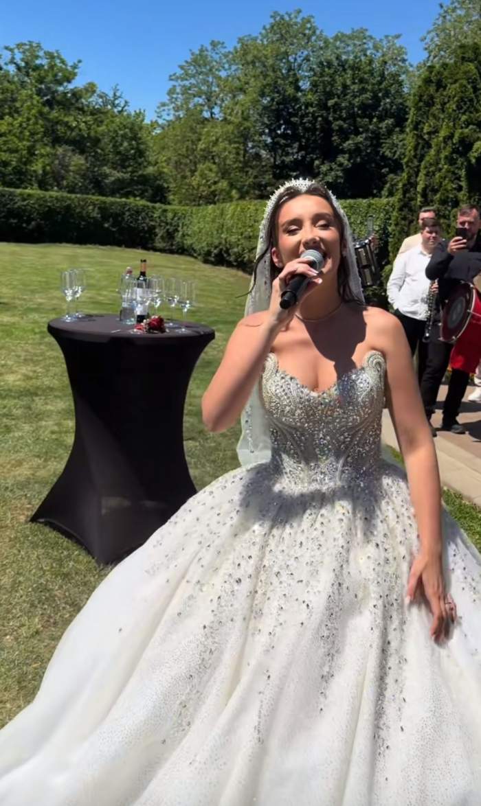 Alexandra Cotruș, surpriză emoționantă pentru părinții ei, în ziua nunții! Unii nu sunt de acord cu ce a făcut