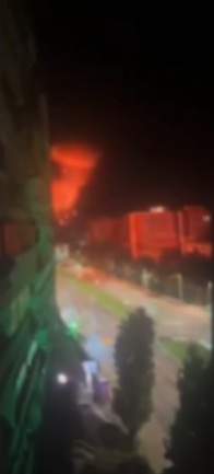 Dronă prăbușită pe un bloc din Galați. Explozie la etajul 10, aproximativ 70 de persoane evacuate