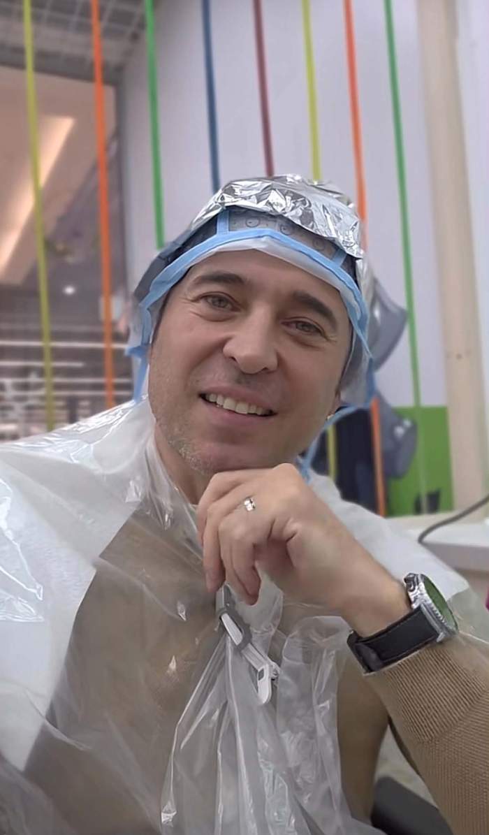 Dinu Maxer, pe scaunul hairstylistului. Ce schimbare a decis artistul să facă