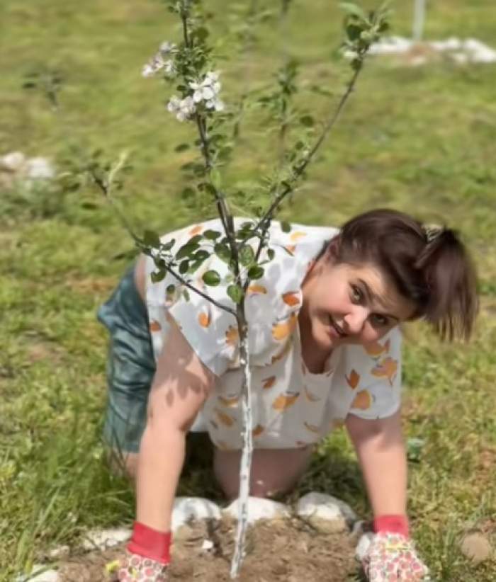 Niculina Stoican, în ipostaze cum nu a mai fost văzută! Cum și unde a fost surprinsă artista de muzică populară